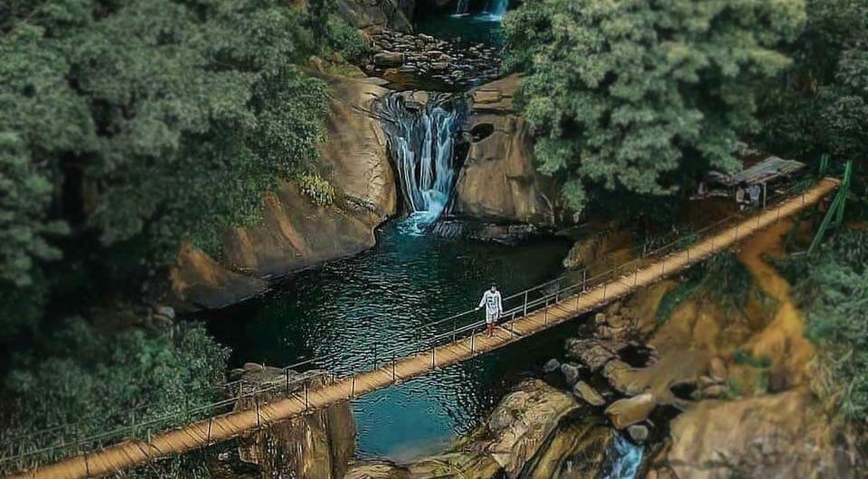 cascada bambarakiri en riverston sri lanka 