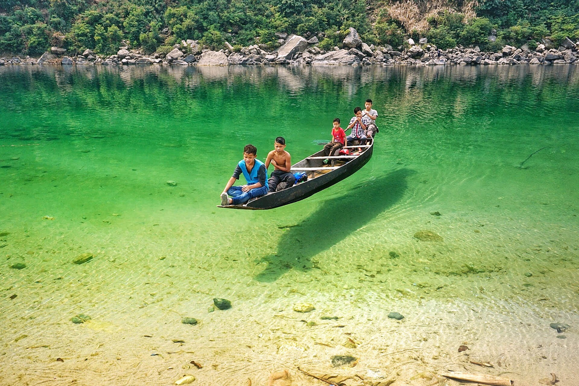 río umngot en meghalaya